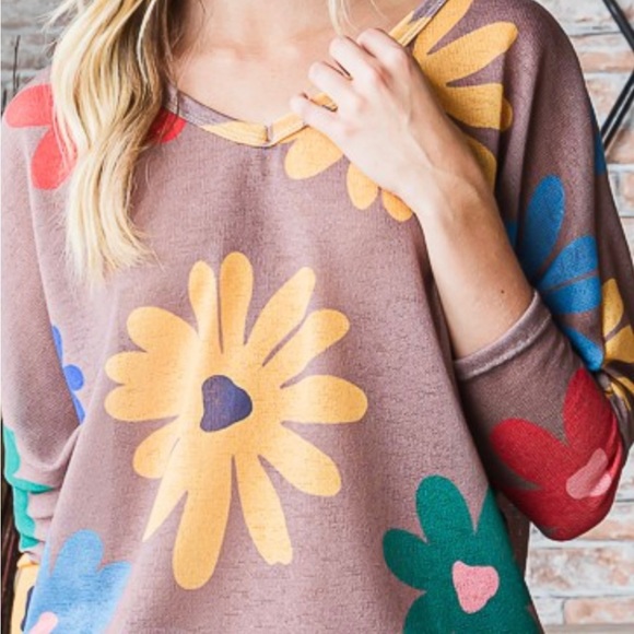 B129🌺Flirty+fun oversized mocha Daisy  on-trend top adds a happy vibe2every day - Picture 7 of 12